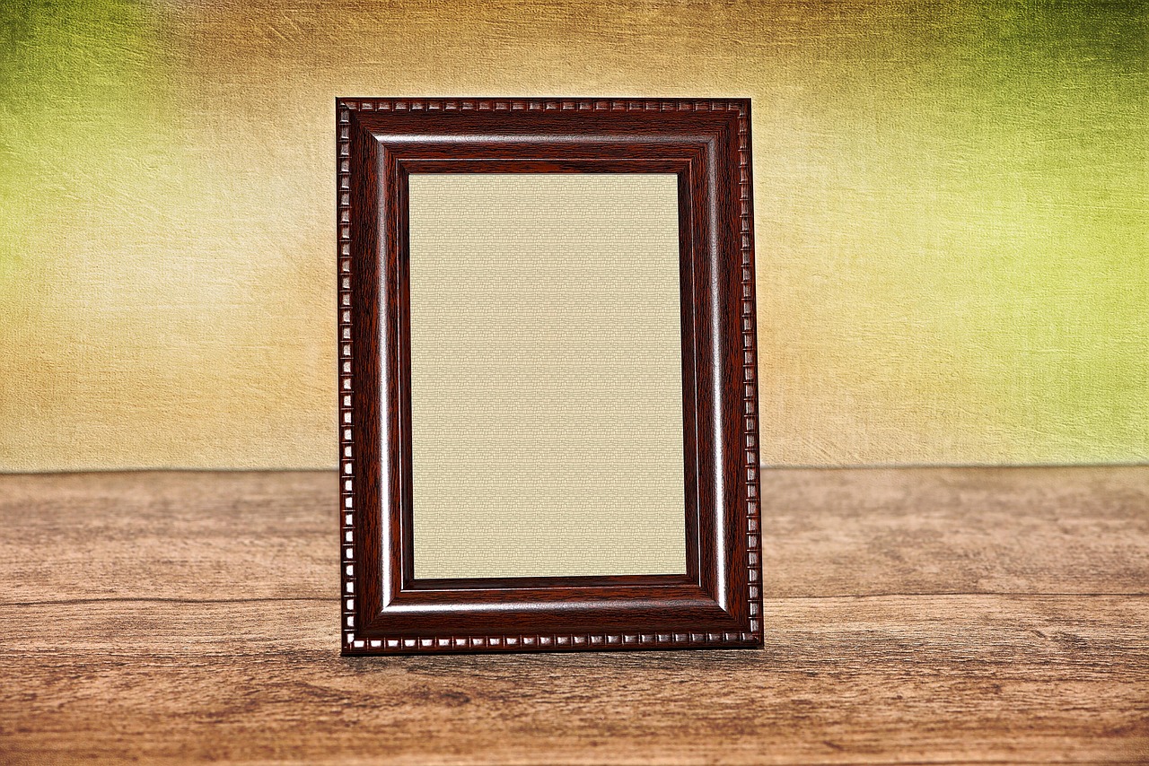 picture frame 715885 1280